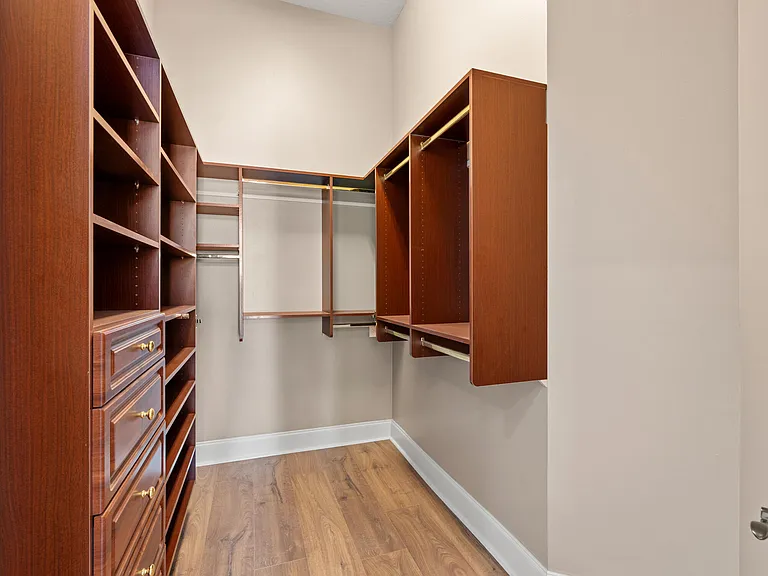 17550 Circle Pond Ct — Photo 41