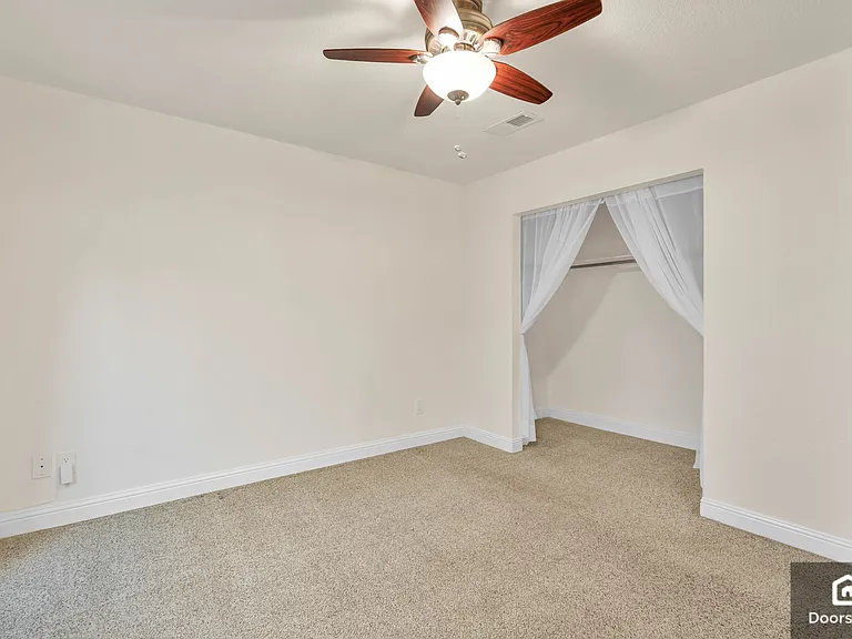 1714 Somerset Pl — Photo 24