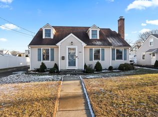 160 Eastern Pkwy, Milford, CT 06460