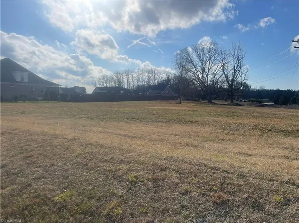 5431 Union Grove Rd, Oak Ridge, NC 27310