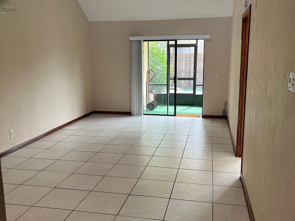 Dining room, LIving room, Patio to Backyard
