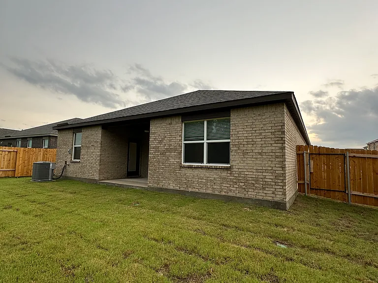 2024 Brentwood Dr — Photo 42