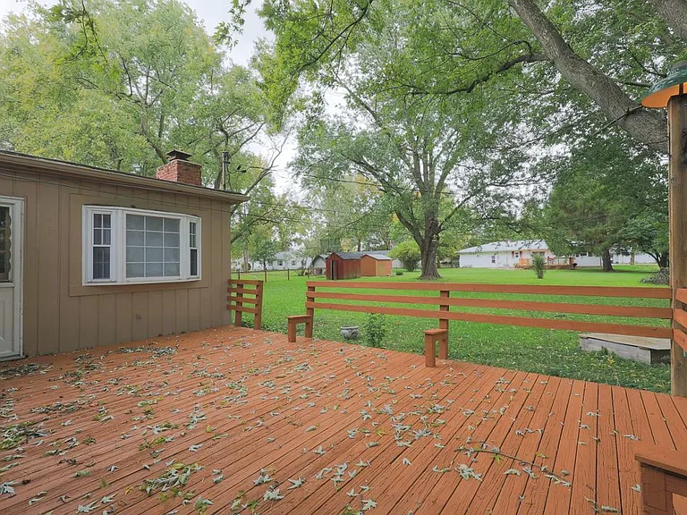 656 Russell Lake East Dr — Photo 19