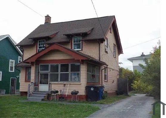 3 bed, 1201 sqft, $1,195 — Photo 3