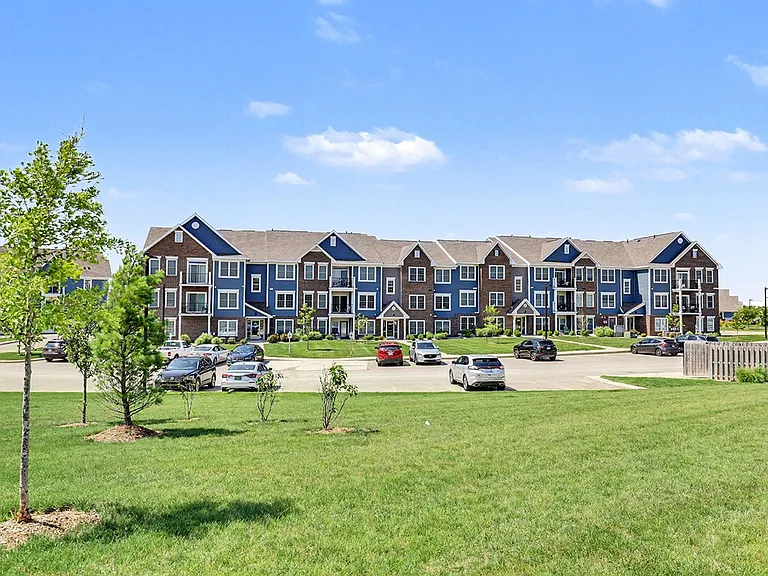 Meadowbrooke Apartment Homes — Photo 149