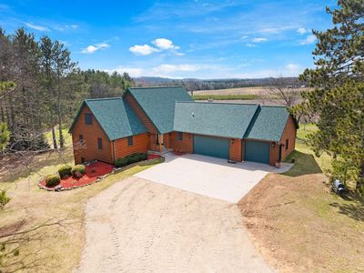 W8415 Moonshine Hill Rd, Crivitz, WI, 54114