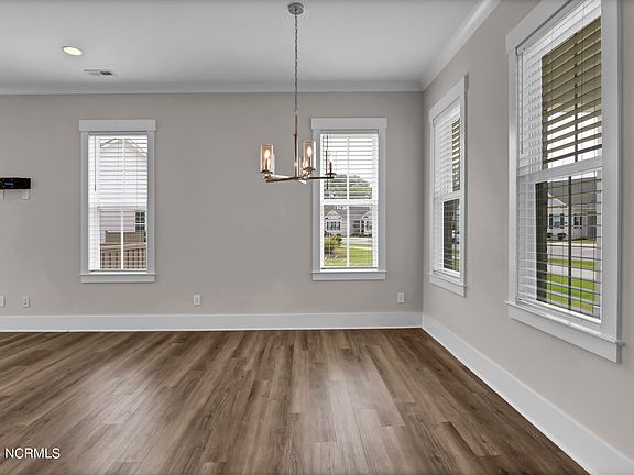 4th image of 4427 Bannock Circle