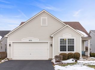 16174 Seneca Lake Cir, Crest Hill, IL 60403