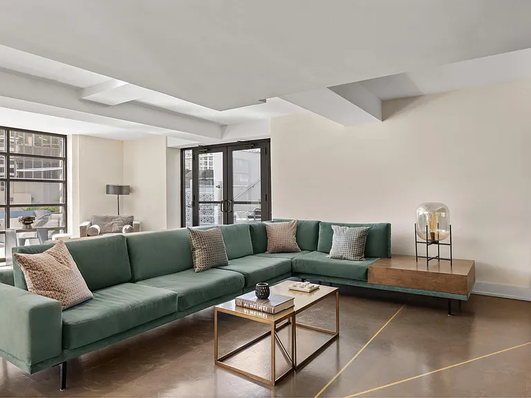 Roosevelt Lofts — Photo 5