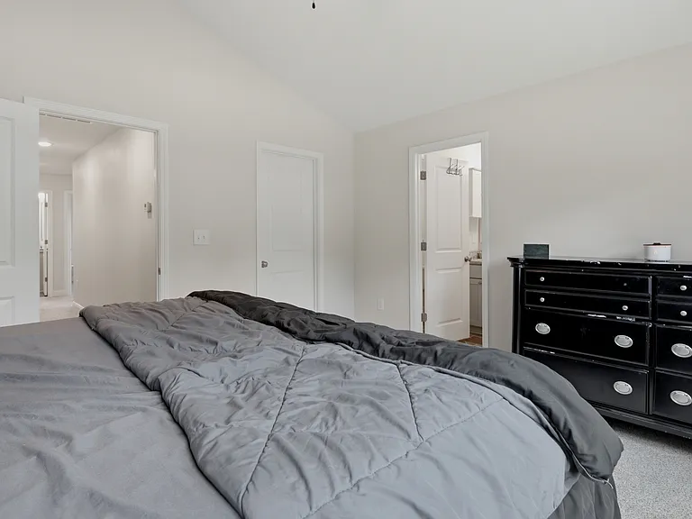 291 Burnside Dr — Photo 29