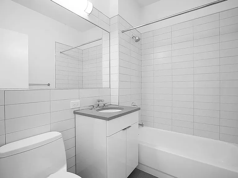 75 W End Ave #P37B — Photo 14