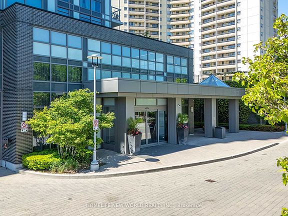 2nd image of 18 Graydon Hall Dr #809