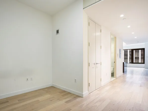 75 Wall Street image 9 of 11