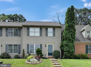 302 Stonecrest Ct, Stevens, PA 17578