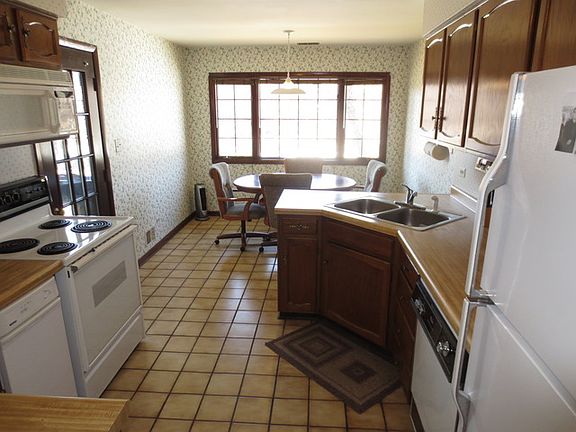 4th image of 13200 S Oak Hills Pkwy #2A