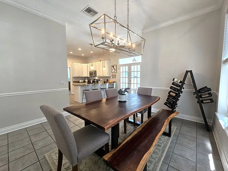 7402 S De Soto St — Photo 19