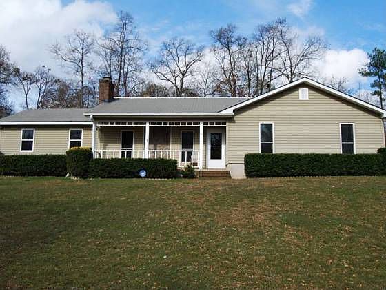 1st image of 114 Crestwood Cir