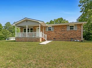 370 Looney Powell Rd, Rosman, NC 28772