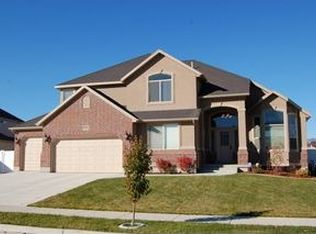 10242 Locust Ridge Ct, South Jordan, UT 84095