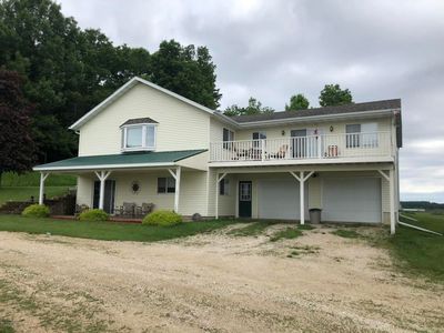 3022 Pleasant View Rd, Decorah, IA, 52101