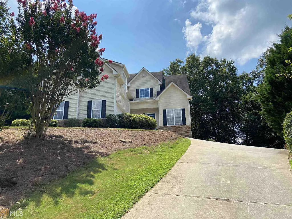 9085 Farmshaw Dr photo 1
