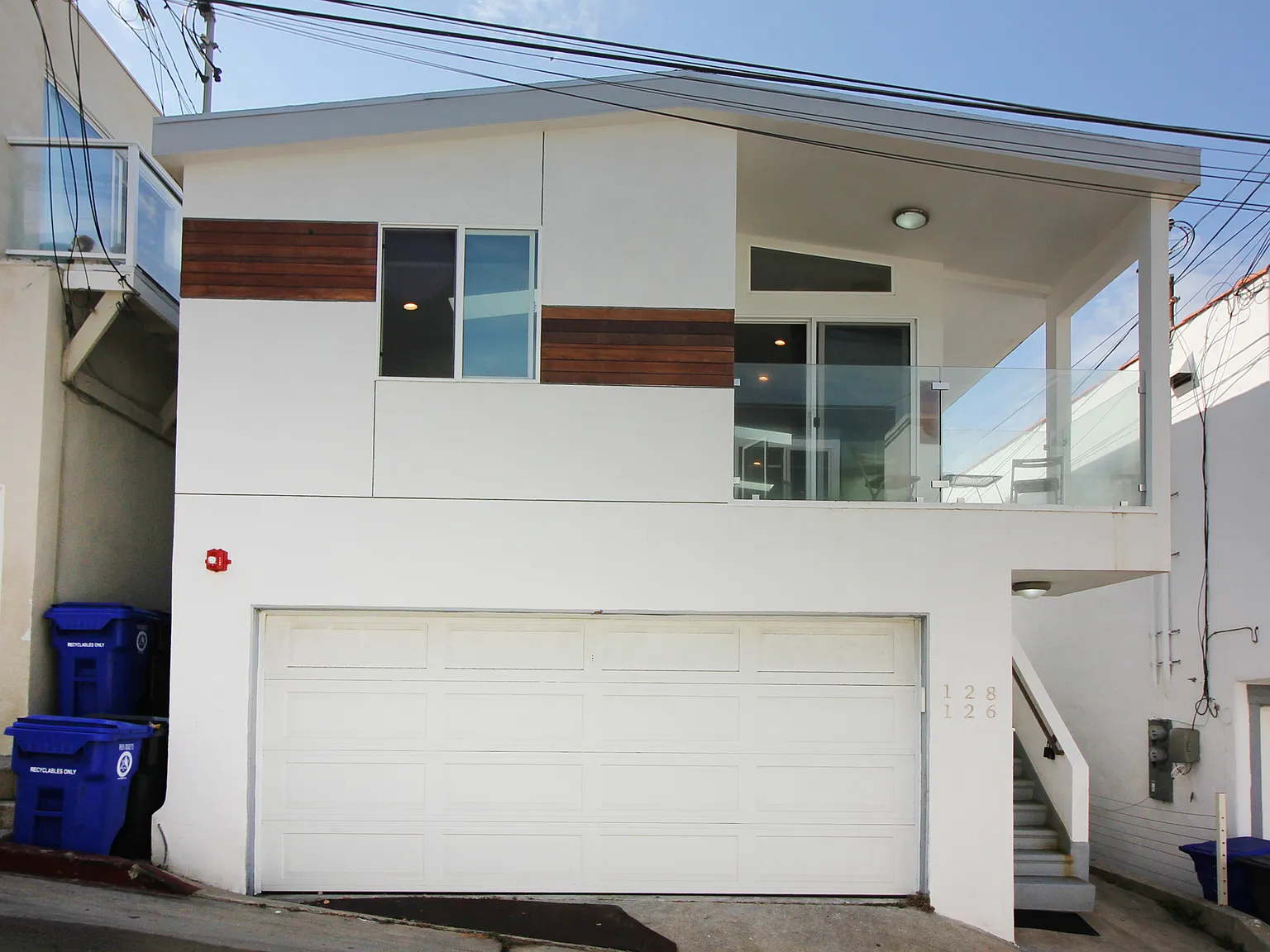 2 bed, 875 sqft, $4,995 — Photo 2