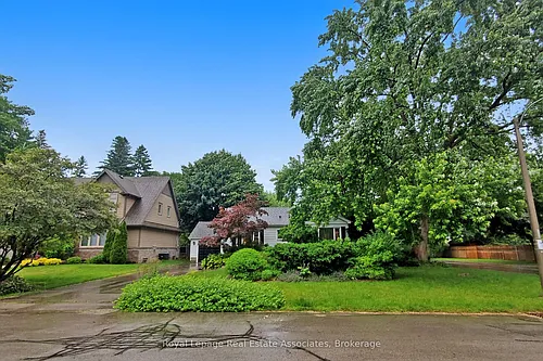 925 Kingsway Dr #MAIN Photo 1