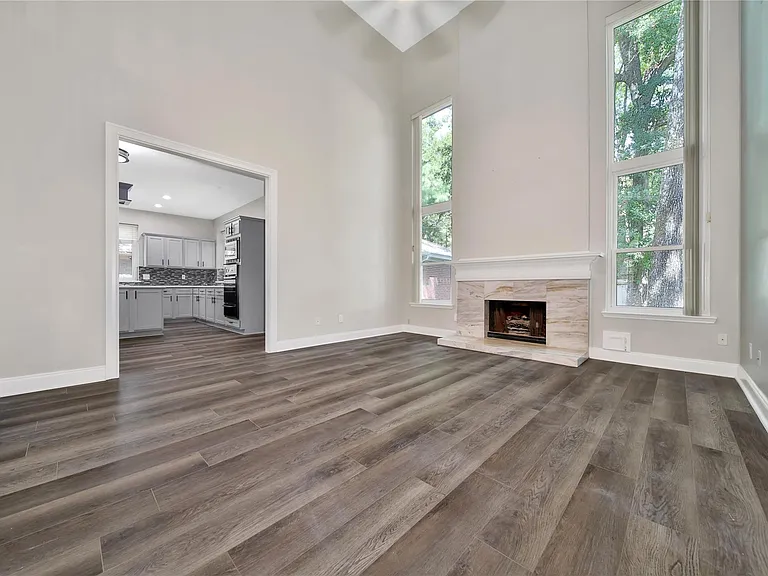 11 Windledge Pl — Photo 4