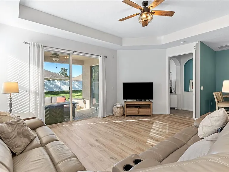 19419 Red Sky Ct — Photo 35