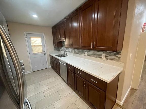 Quartz counter tops