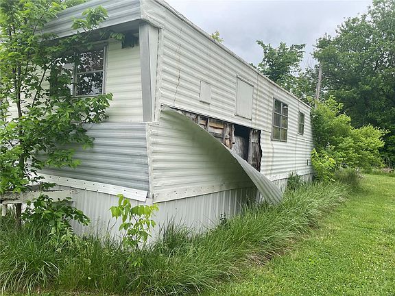 5th image of 8312 Broadway St