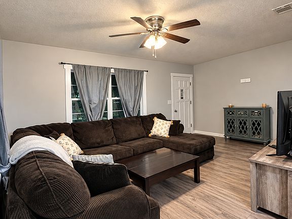 3rd image of 5811 20th St