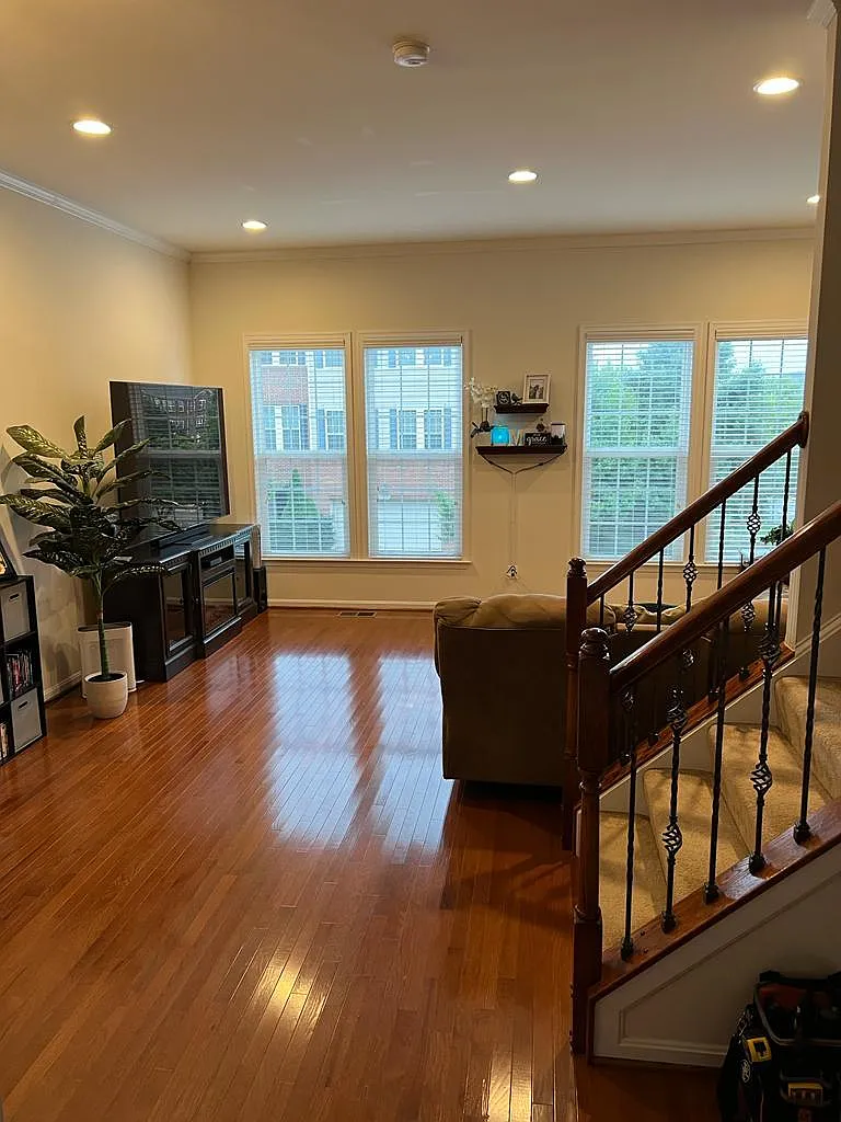 42632 Melville Terrace — Photo 1