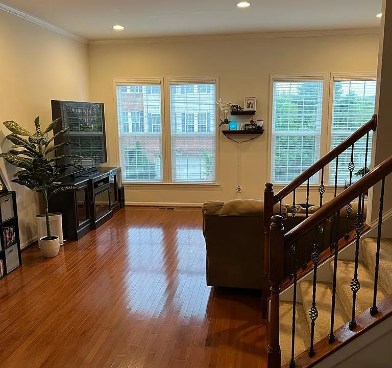 42632 Melville Ter
