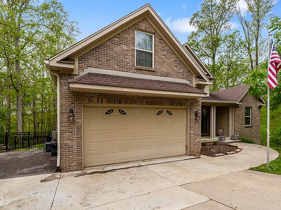 3rd image of 151 Hilltop Ln