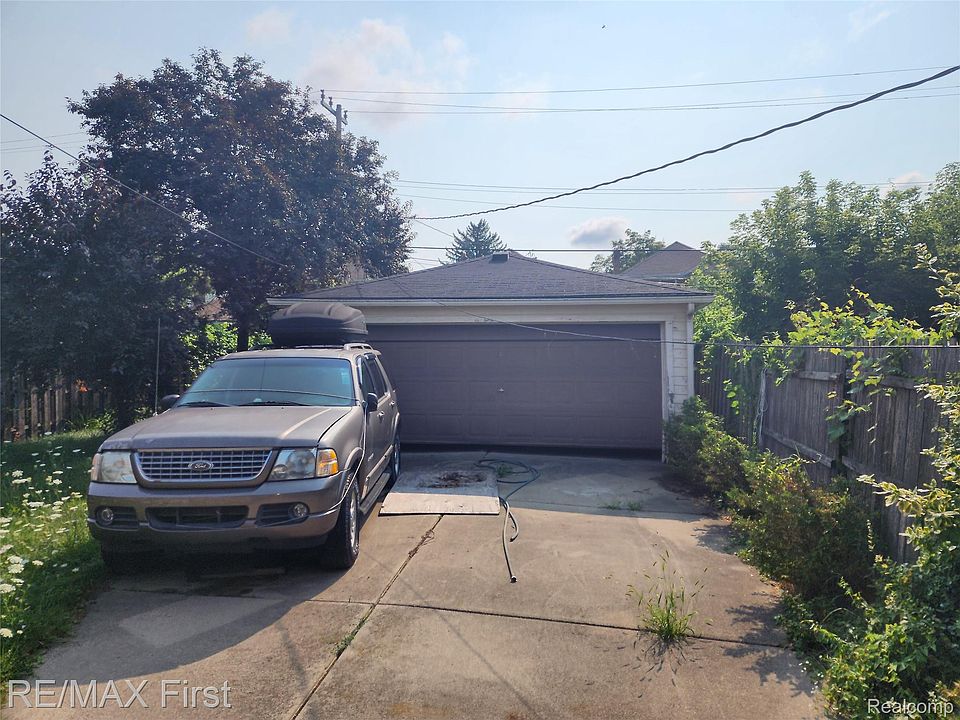 16190 Fairfield St, photo 2