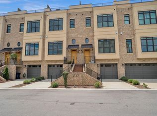 2121 Oberlin Village Dr #107, Raleigh, NC 27605