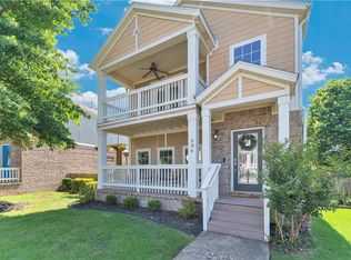 536 Tennyson Ln, Fayetteville, AR 72703