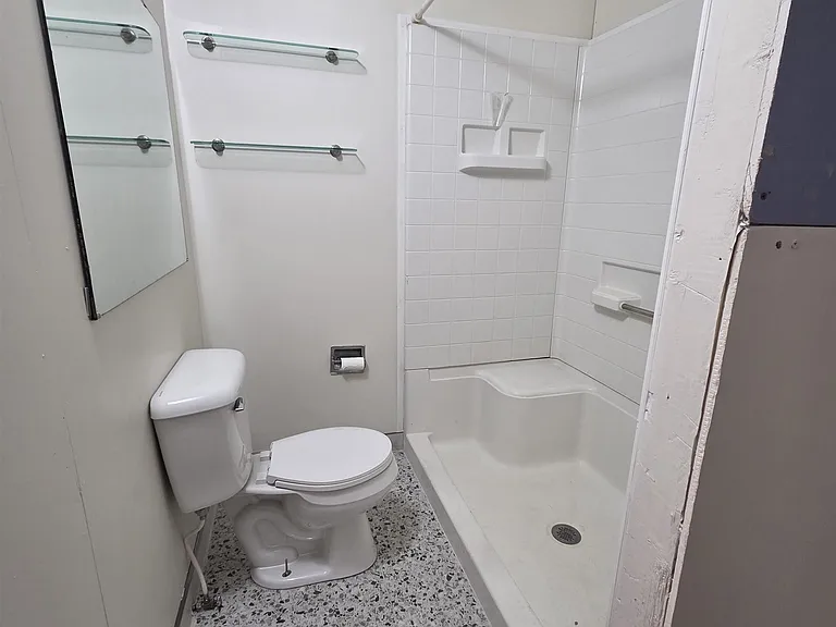 131 N Jefferson St — Photo 16