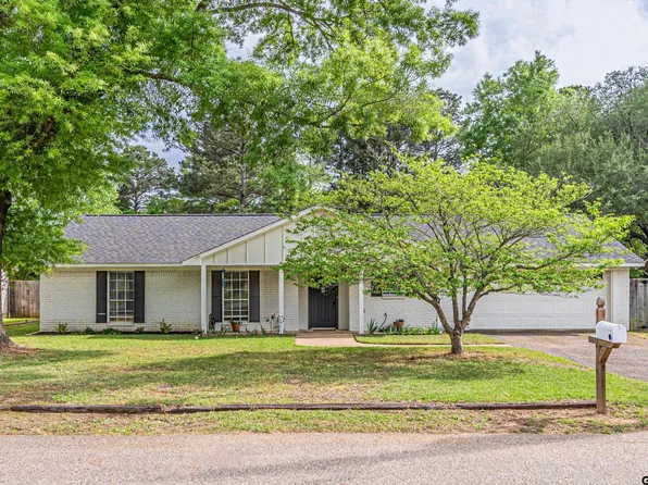 134 Park Dr, Longview, TX 75601