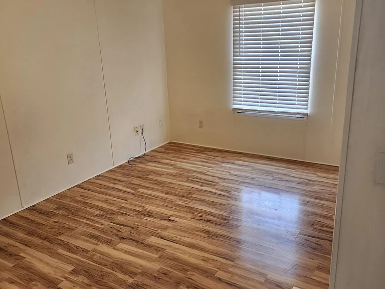 2102 N Battlebell Rd — Photo 15