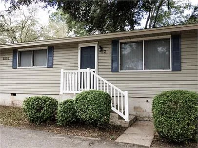 1552 Coombs Dr #2 — Photo 2