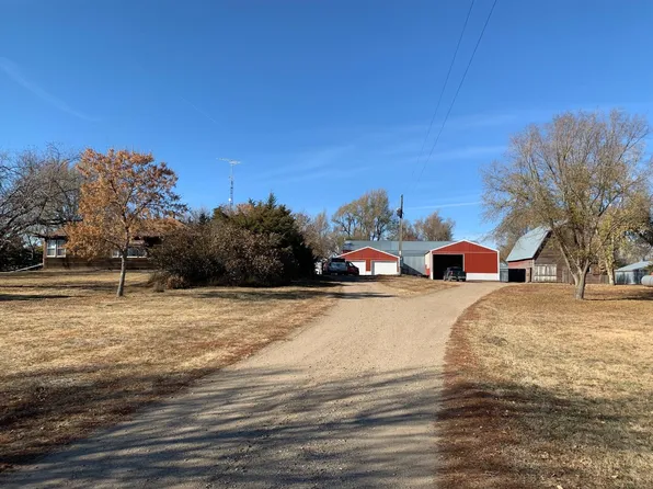 25275 402nd Ave, Mitchell, SD 57301