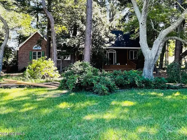 118 Parkers Landing Drive, Point Harbor, NC 27964