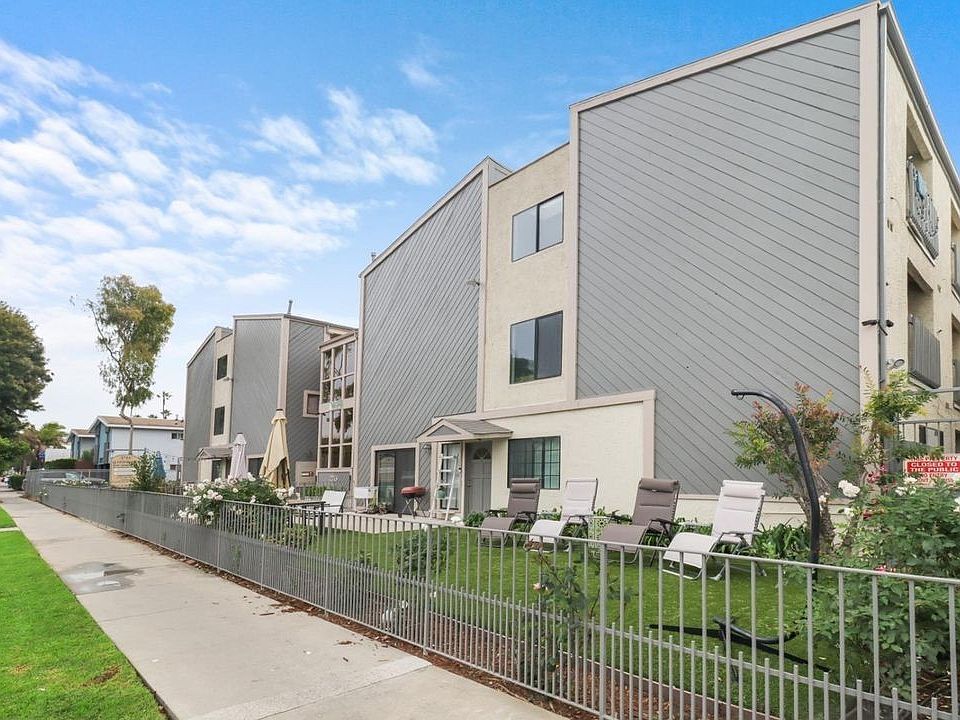 1st image of 2715 Abbot Kinney Blvd Unit 14