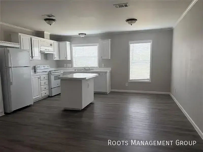 3 Bed 2 Bath Home Available for Lease at Clarke Springs - Apply Now! — Photo 3