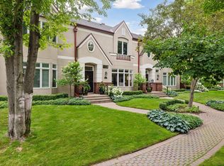 1006 Coventry Pl, Edina, MN 55435
