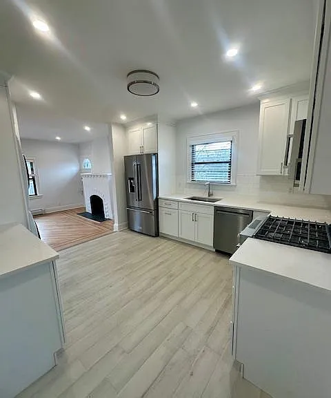 361 E Olive St — Photo 4