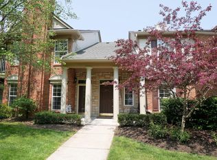 3477 Tremonte Cir S, Rochester, MI 48306