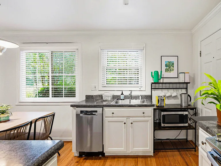 410 Candler Park Dr #B-3 — Photo 8